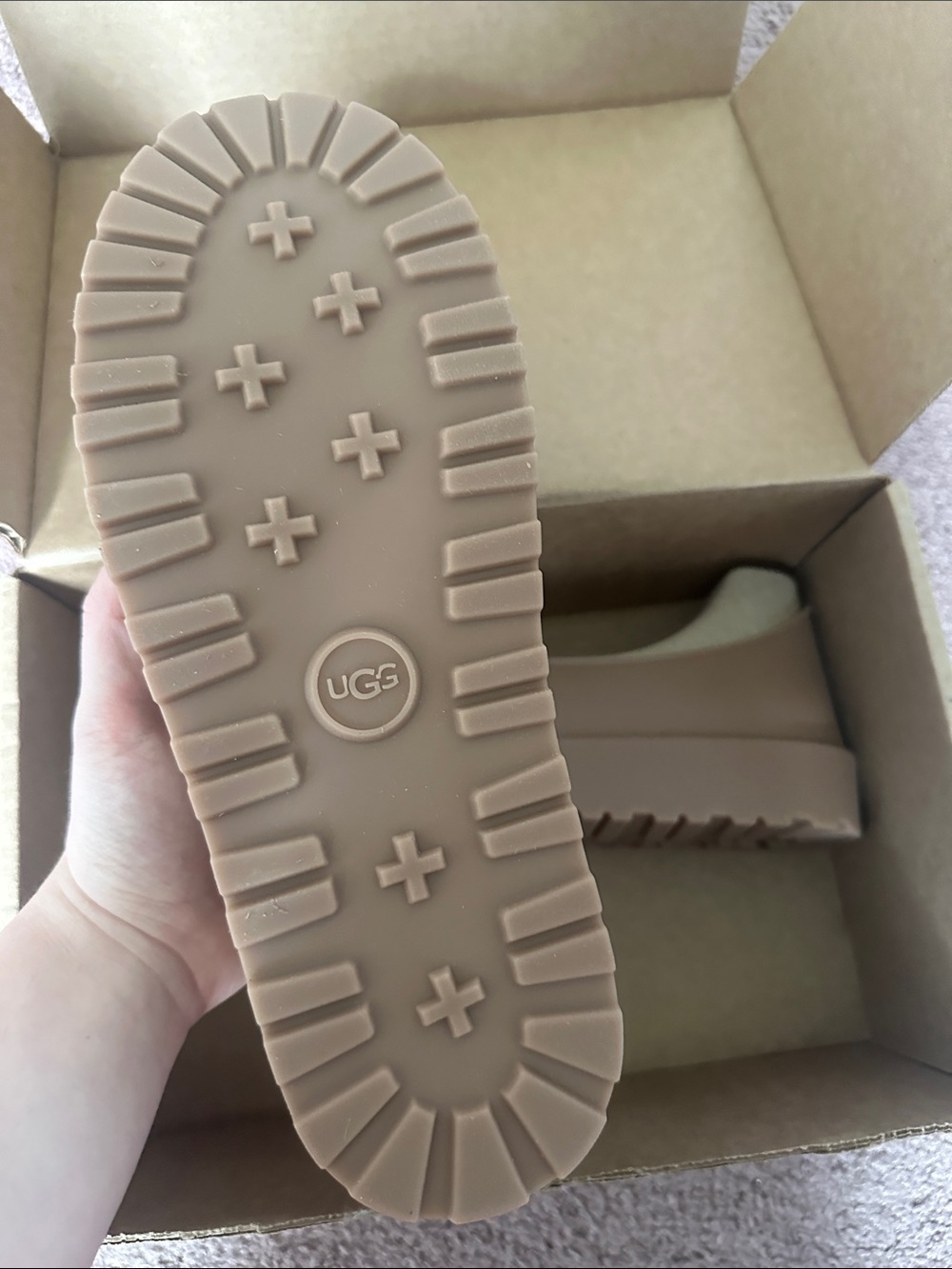 UGG Unisex Adult Uggguard Accessory Chestnut Brown - 9/10 - Picture 3 of 4